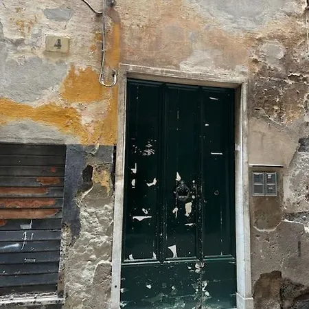 Cinque Lampadi Acquario Apartment Genoa Exterior photo