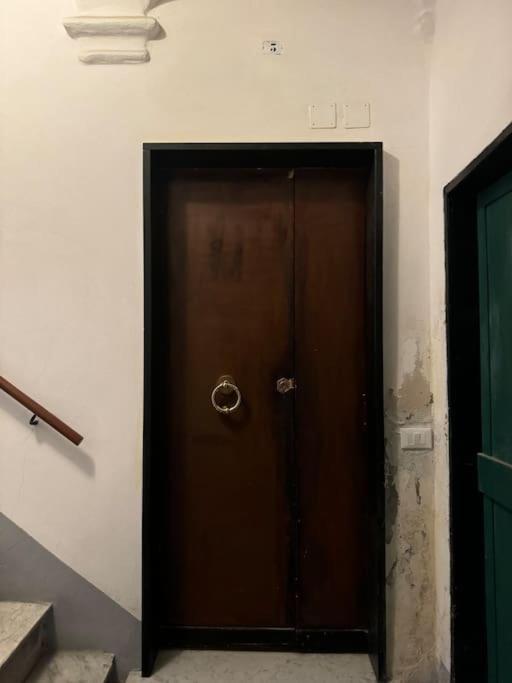 Cinque Lampadi Acquario Apartment Genoa