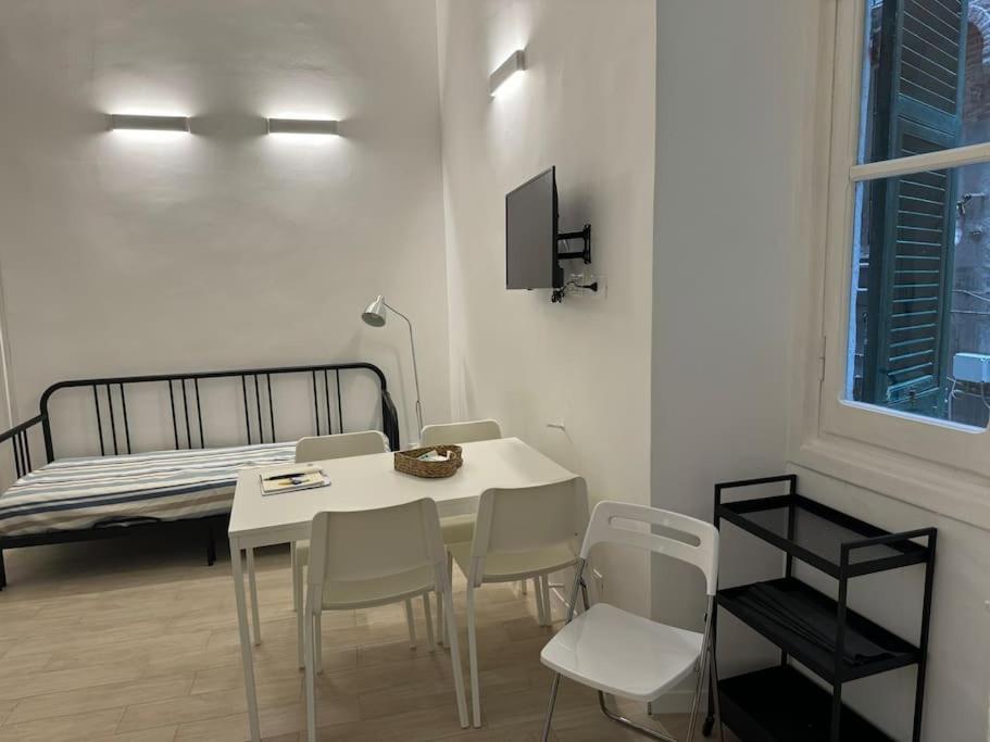 Apartment Cinque Lampadi Acquario *